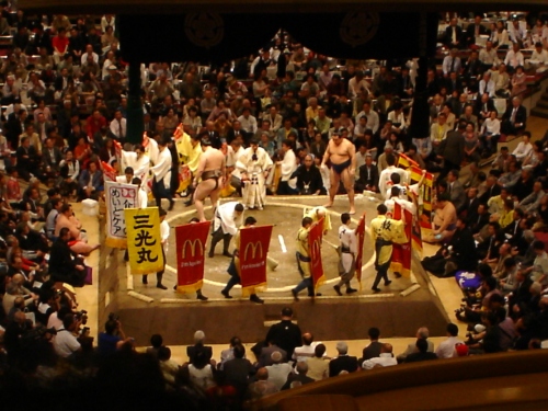 Hakuho vs. Kakuryu - sponsors